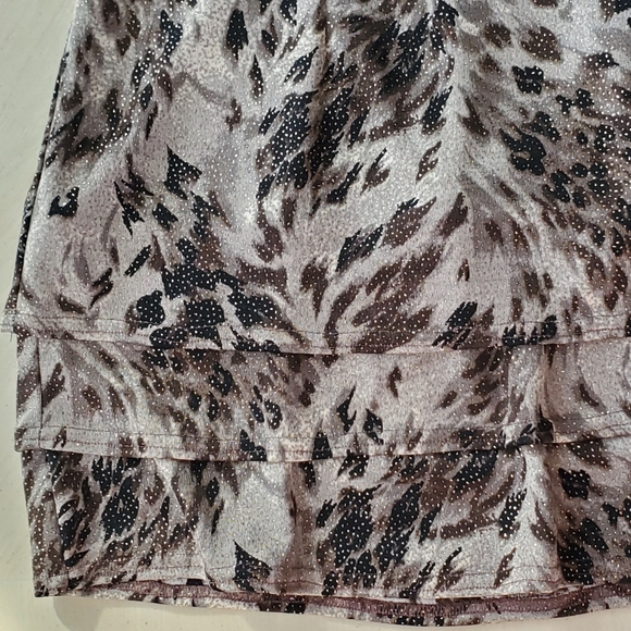 🌺3 for $10 Jeffrey & Dara Evenings Dress - Picture 3 of 5